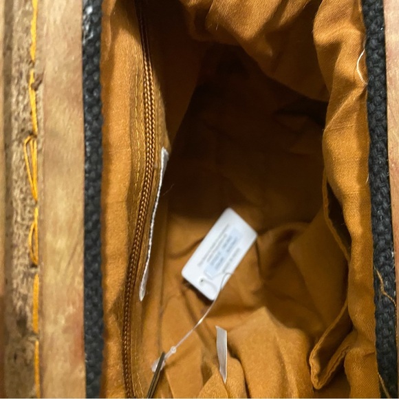 NWT Paisley Beaded Embroidered Wooden Frame Clutch - Picture 5 of 10